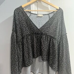 Altar'd State Black and White Floral Blouse